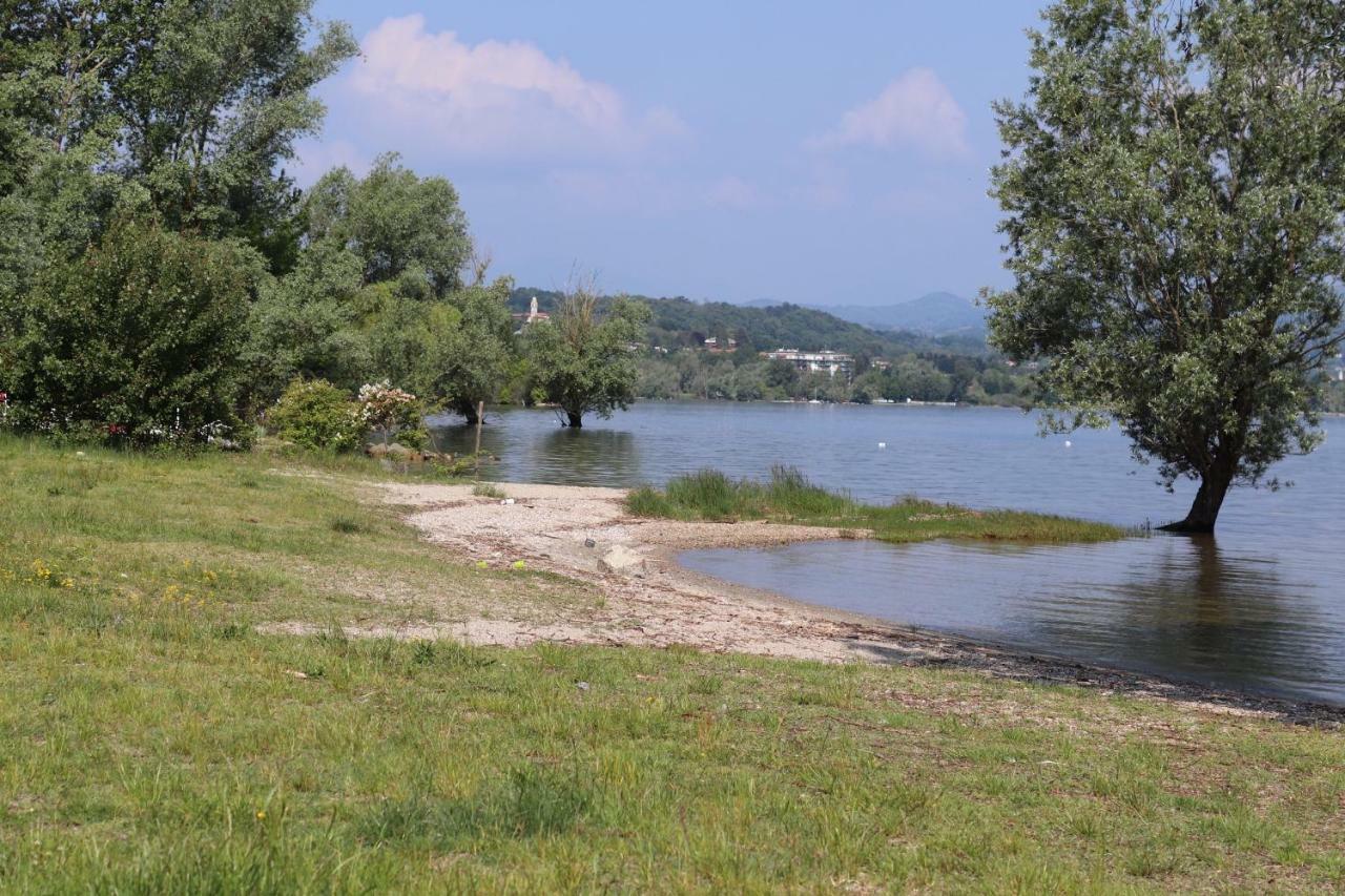 Casa Martina Daire Castelletto sopra Ticino Dış mekan fotoğraf